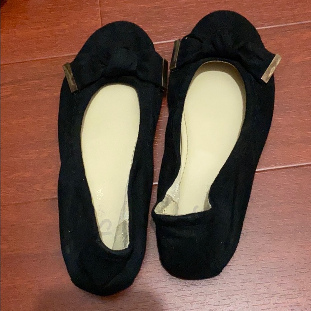Black flats